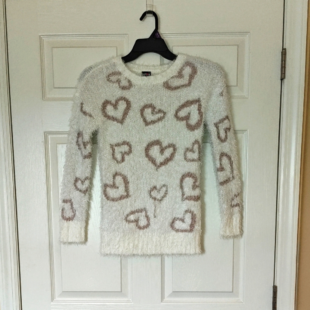 Cozy Heart Pattern Sweater
